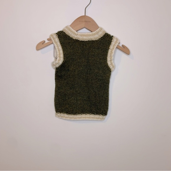 Cable knit vest - Picture 2 of 4